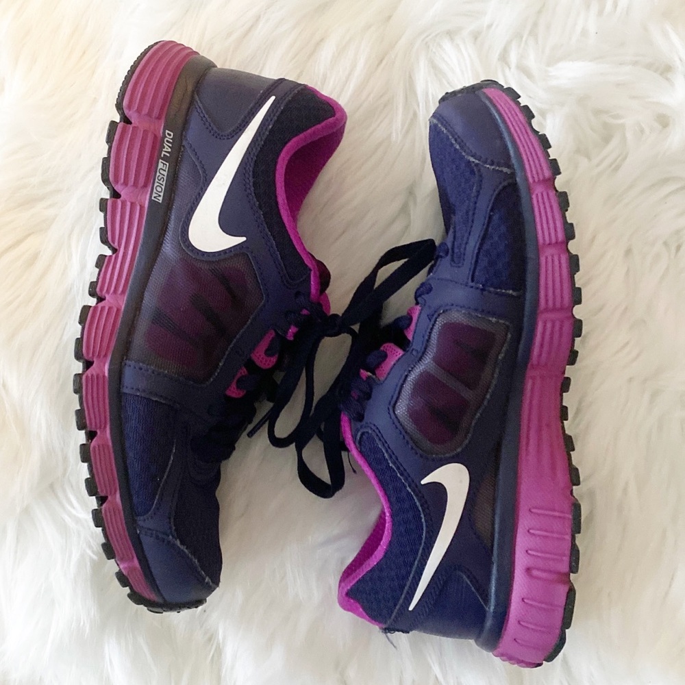 Nike Women's Dual Fusion Running Shoes